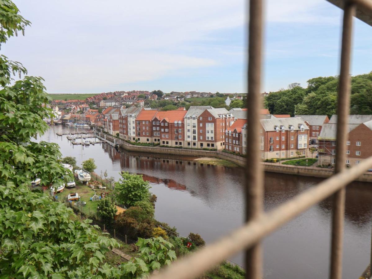 Heron'S Landing Whitby Exterior photo